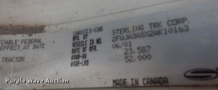 image for item JQ9338 2002 Sterling A9500  semi truck