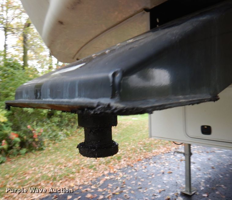 image for item JQ9339 2013 KZRV Durango 1500  camper