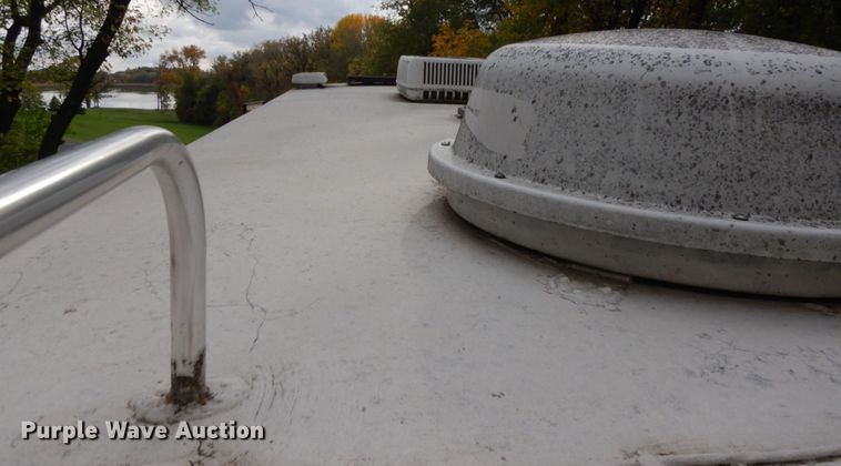 image for item JQ9340 2005 Nu Wa HitchHiker  camper