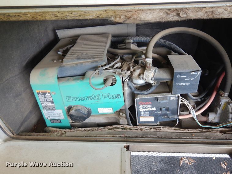 image for item JQ9340 2005 Nu Wa HitchHiker  camper