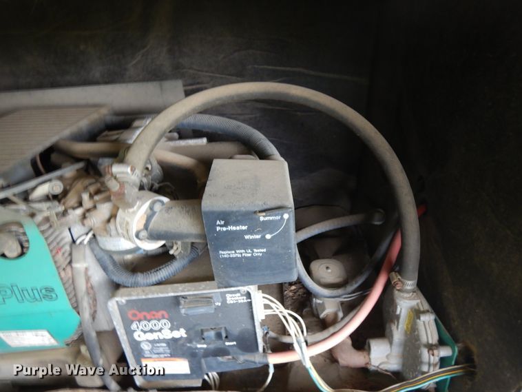 image for item JQ9340 2005 Nu Wa HitchHiker  camper