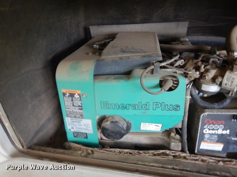 image for item JQ9340 2005 Nu Wa HitchHiker  camper