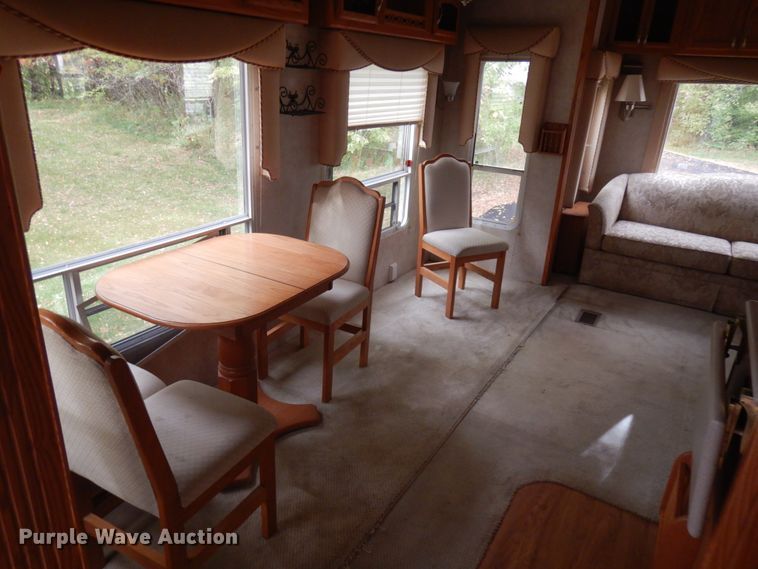 image for item JQ9340 2005 Nu Wa HitchHiker  camper