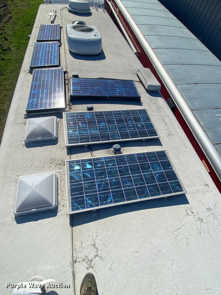 image for item JQ9340 2005 Nu Wa HitchHiker  camper