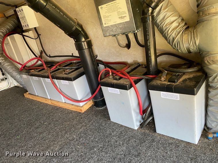 image for item JQ9340 2005 Nu Wa HitchHiker  camper