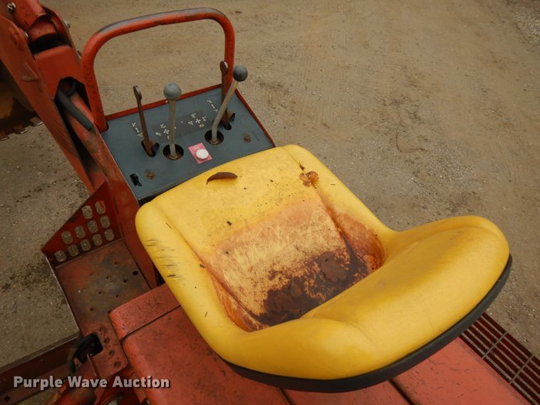 image for item KK9031 1989 Ditch Witch 6510  trencher