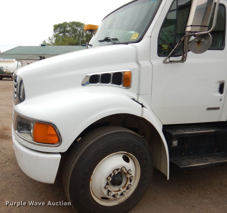 image for item KK9032 2001 Sterling Acterra  fuel / lube truck