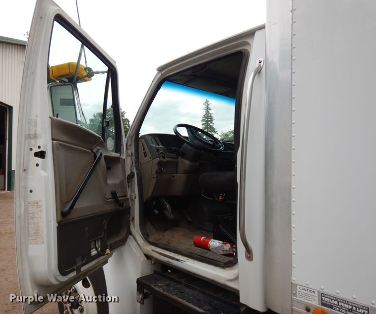 image for item KK9032 2001 Sterling Acterra  fuel / lube truck