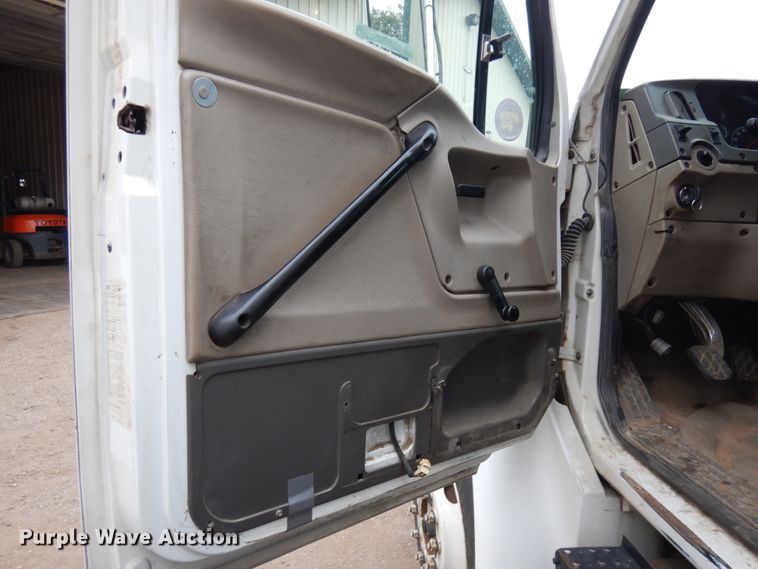 image for item KK9032 2001 Sterling Acterra  fuel / lube truck