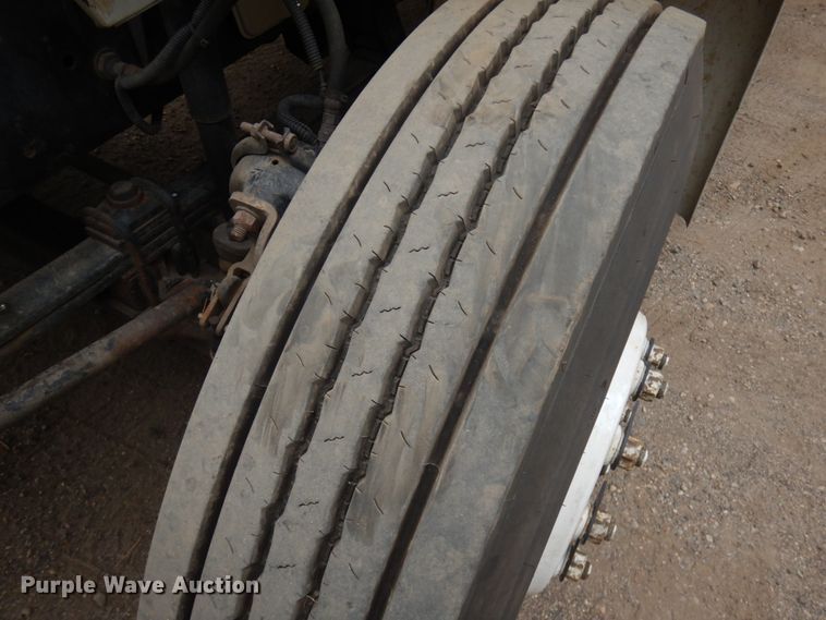 image for item KK9032 2001 Sterling Acterra  fuel / lube truck