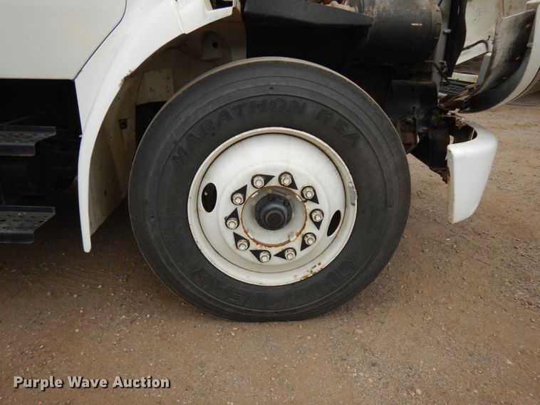 image for item KK9032 2001 Sterling Acterra  fuel / lube truck