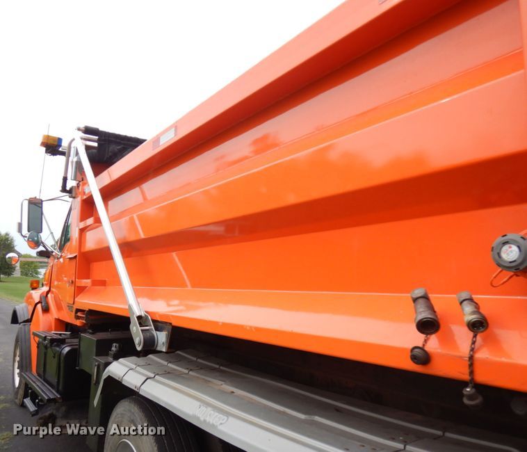 image for item KK9037 2002 Sterling LT9500  dump truck