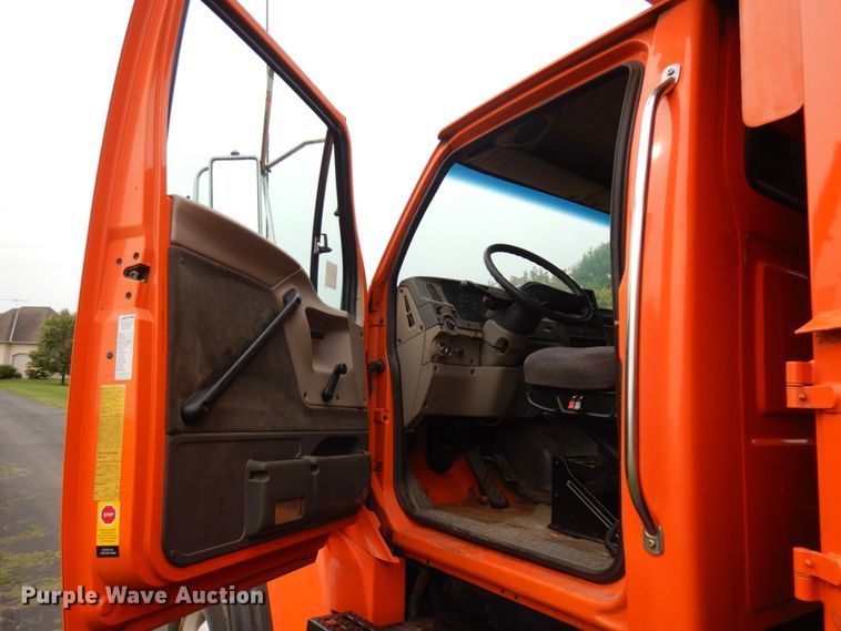 image for item KK9037 2002 Sterling LT9500  dump truck