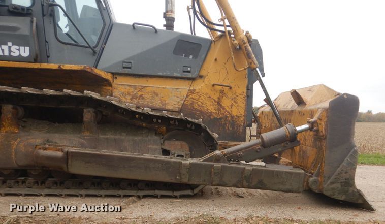image for item KO9716 1996 Komatsu D65EX-12  dozer