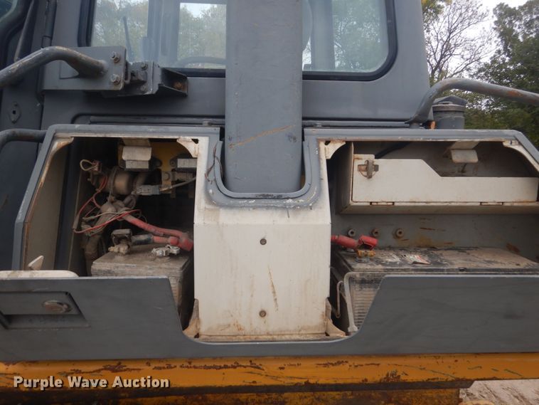 image for item KO9716 1996 Komatsu D65EX-12  dozer