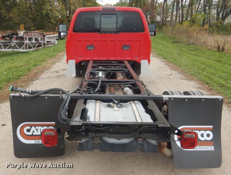 image for item KO9718 2015 Ford F450 Super Duty XLT  truck cab and chassis