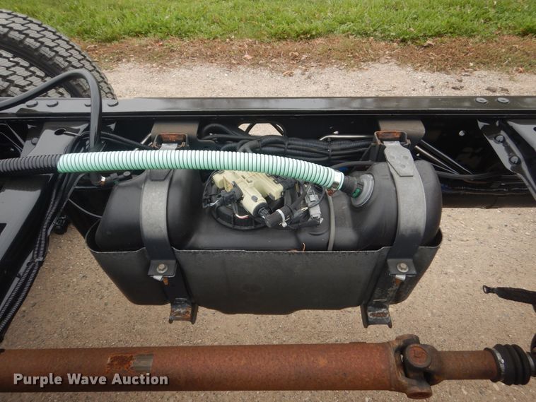 image for item KO9718 2015 Ford F450 Super Duty XLT  truck cab and chassis