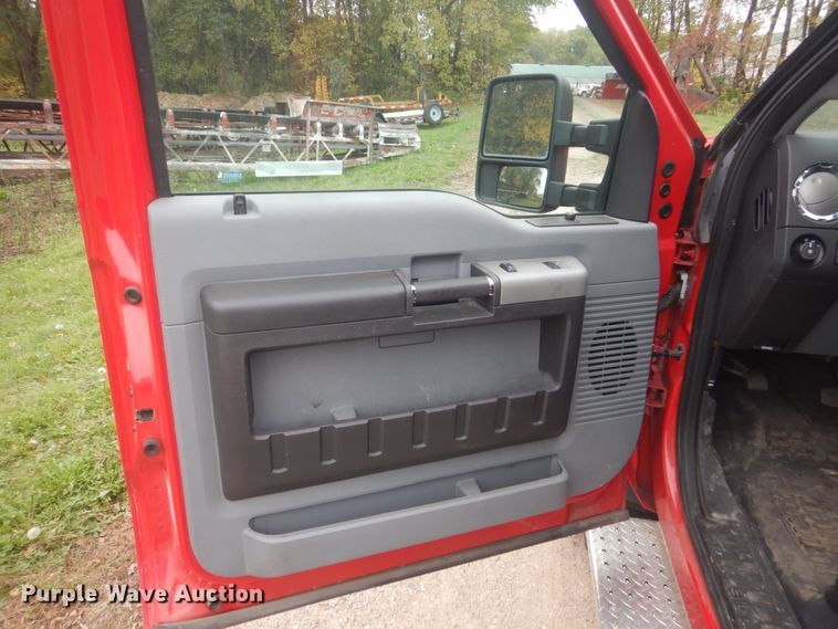 image for item KO9718 2015 Ford F450 Super Duty XLT  truck cab and chassis