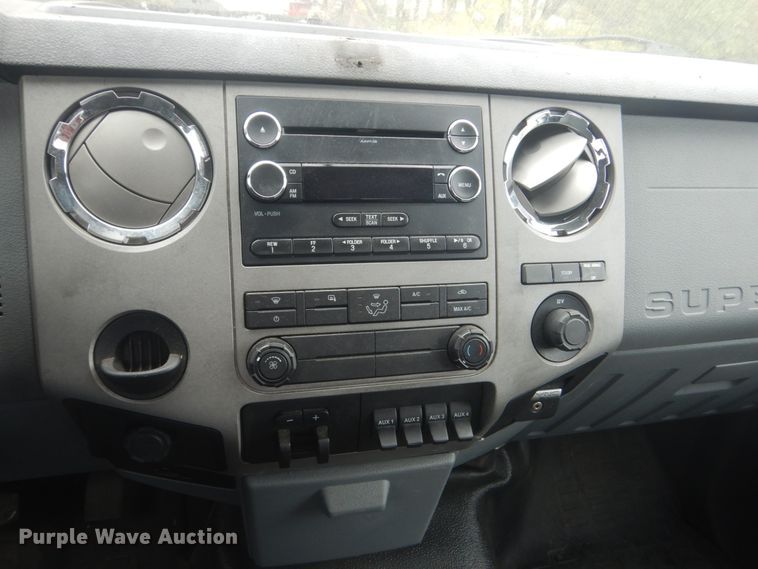 image for item KO9718 2015 Ford F450 Super Duty XLT  truck cab and chassis