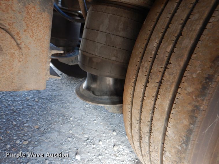 image for item DG1737 2006 Ledwell LW48HT2-10-PB  drop deck equipment trailer