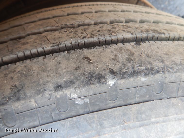 image for item DG1737 2006 Ledwell LW48HT2-10-PB  drop deck equipment trailer