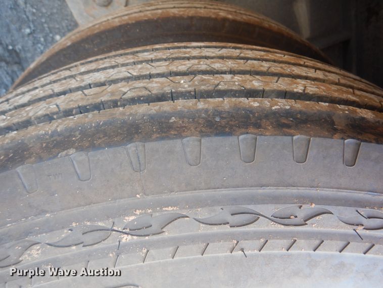 image for item DG1737 2006 Ledwell LW48HT2-10-PB  drop deck equipment trailer