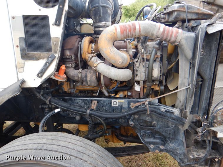 image for item DG1745 2006 Kenworth T800  semi truck