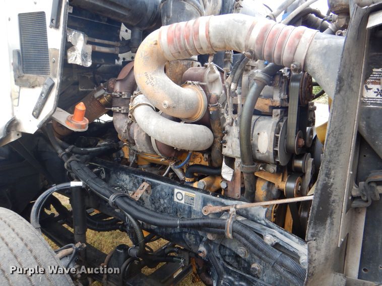 image for item DG1745 2006 Kenworth T800  semi truck