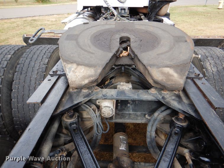 image for item DG1745 2006 Kenworth T800  semi truck