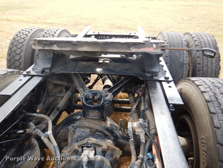 image for item DG1745 2006 Kenworth T800  semi truck