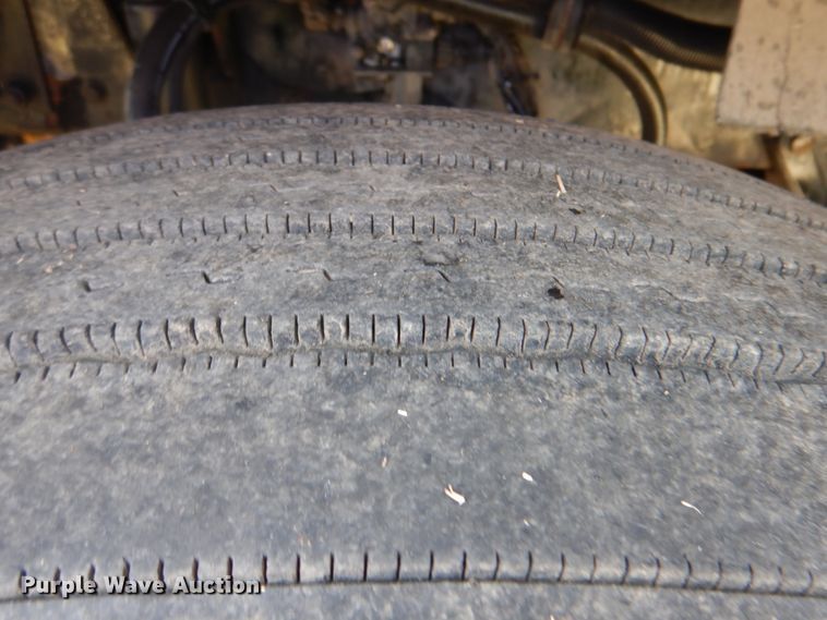 image for item DG1745 2006 Kenworth T800  semi truck