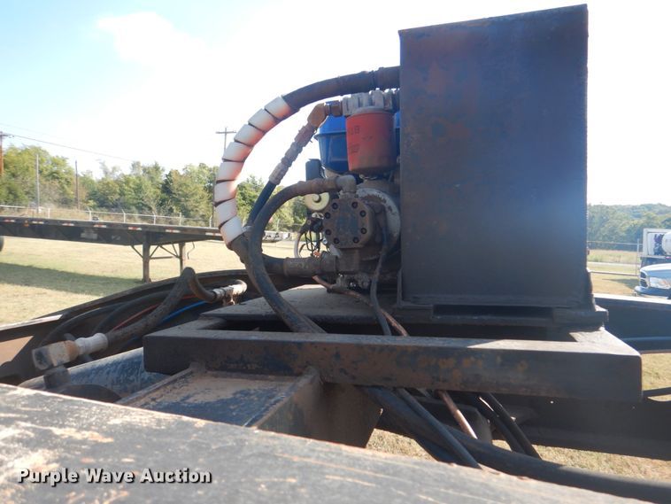 image for item DG1843 1995 Fontaine  lowboy equipment trailer