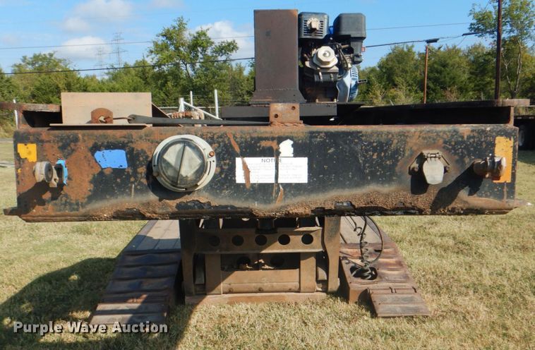 image for item DG1843 1995 Fontaine  lowboy equipment trailer
