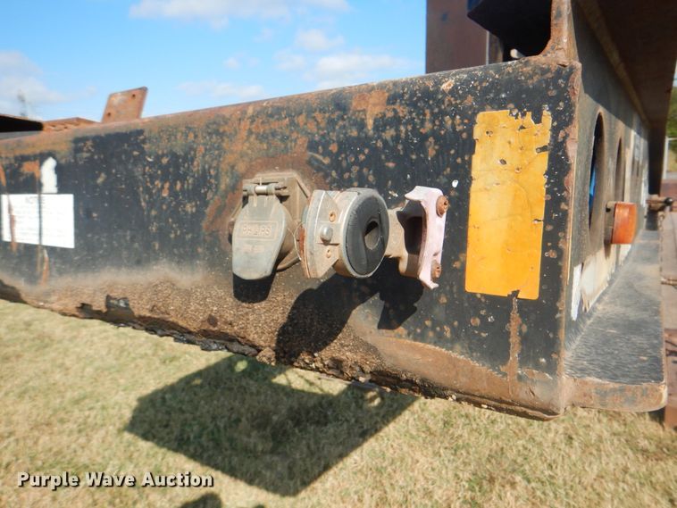 image for item DG1843 1995 Fontaine  lowboy equipment trailer