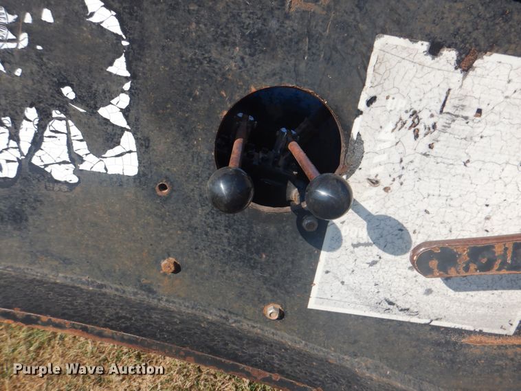 image for item DG1843 1995 Fontaine  lowboy equipment trailer