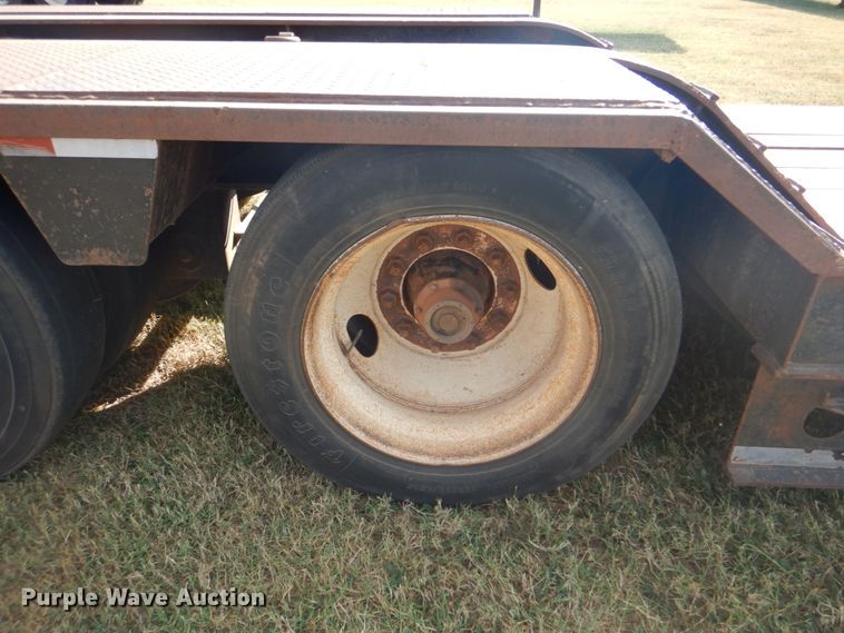 image for item DG1843 1995 Fontaine  lowboy equipment trailer