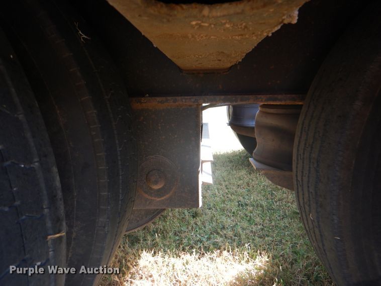 image for item DG1843 1995 Fontaine  lowboy equipment trailer