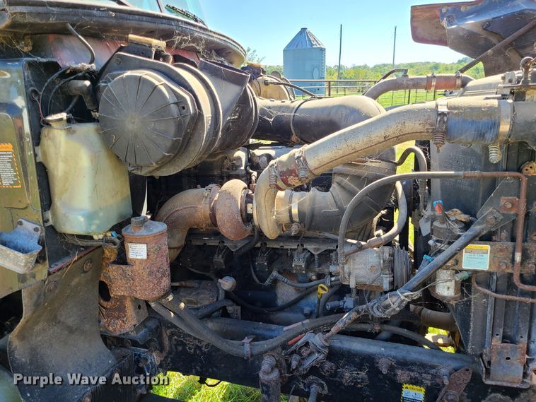 image for item DI6222 2001 Mack CH613  semi truck