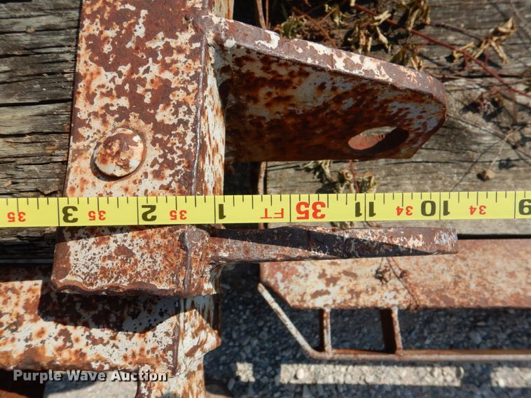 image for item DJ0489 1973 IHC 2050A equipment trailer