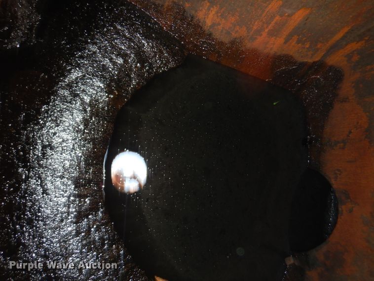 image for item DK8227 1985 Peterbilt 359  tank truck