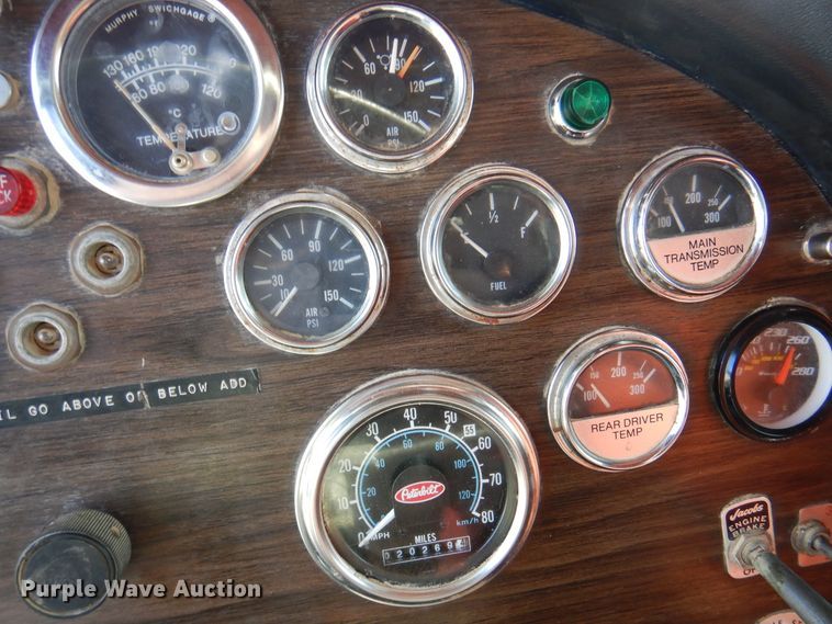 image for item DK8227 1985 Peterbilt 359  tank truck