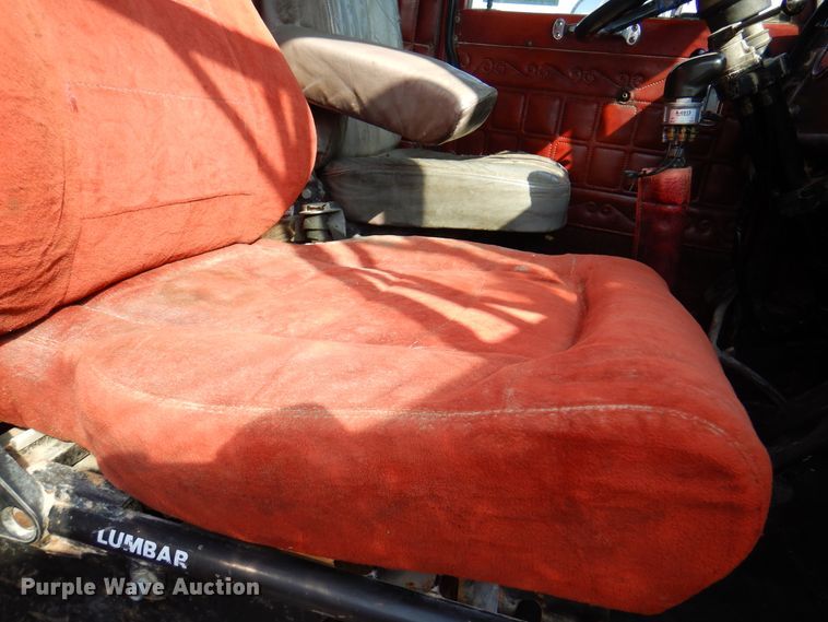 image for item DK8227 1985 Peterbilt 359  tank truck