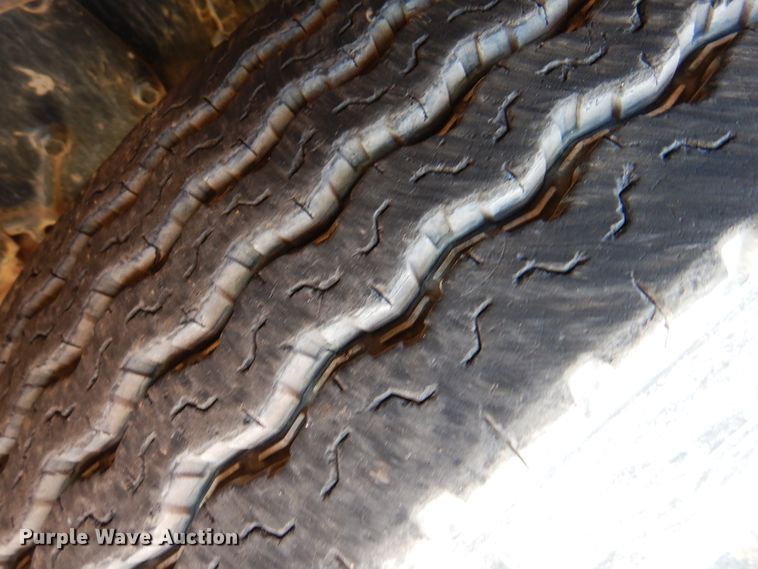 image for item DK8227 1985 Peterbilt 359  tank truck