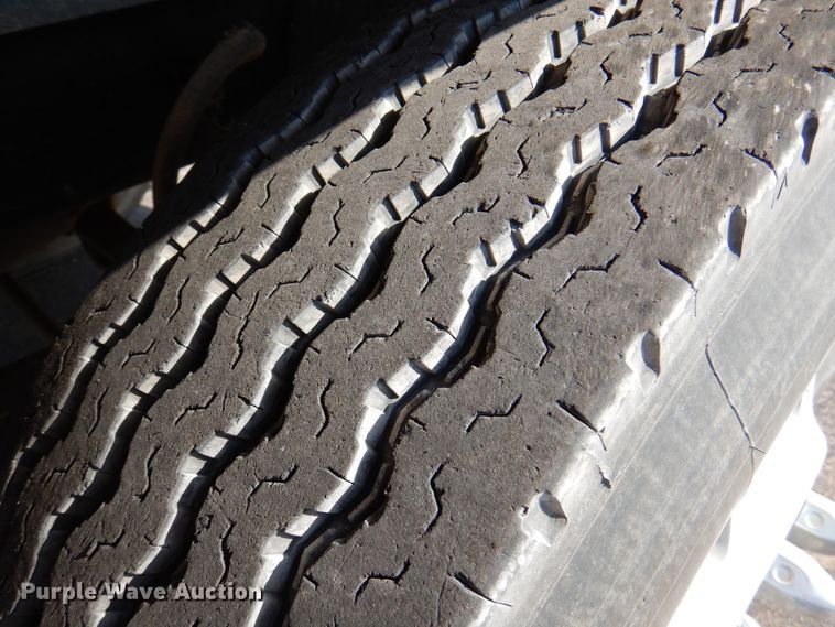 image for item DK8227 1985 Peterbilt 359  tank truck