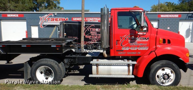 image for item DL0169 1999 Sterling L7501  semi truck