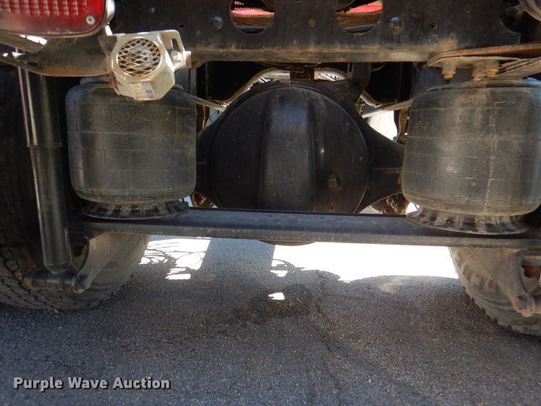 image for item DL0169 1999 Sterling L7501  semi truck