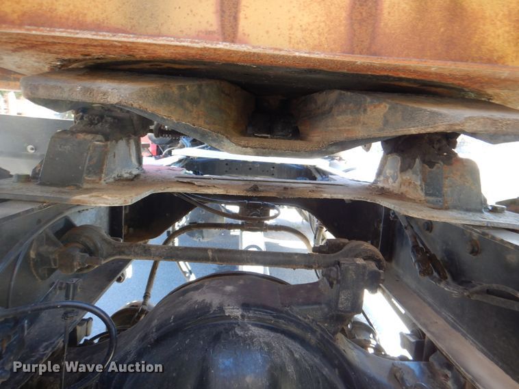 image for item DL0169 1999 Sterling L7501  semi truck