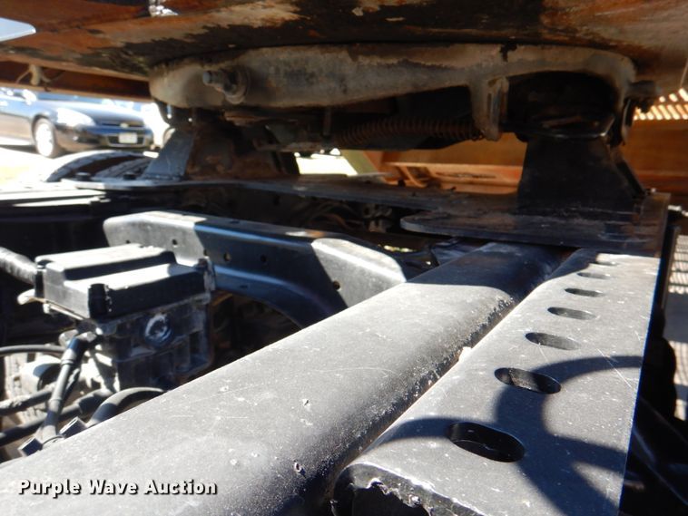 image for item DL0169 1999 Sterling L7501  semi truck