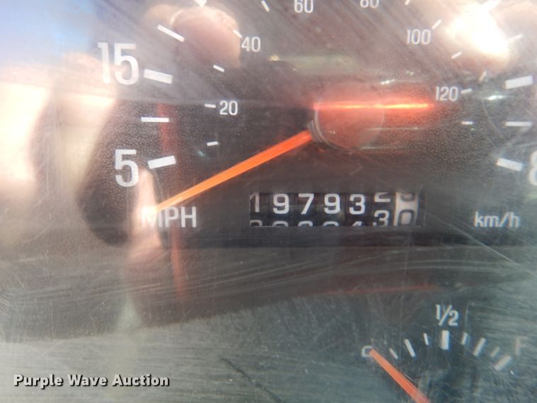 image for item DL0169 1999 Sterling L7501  semi truck