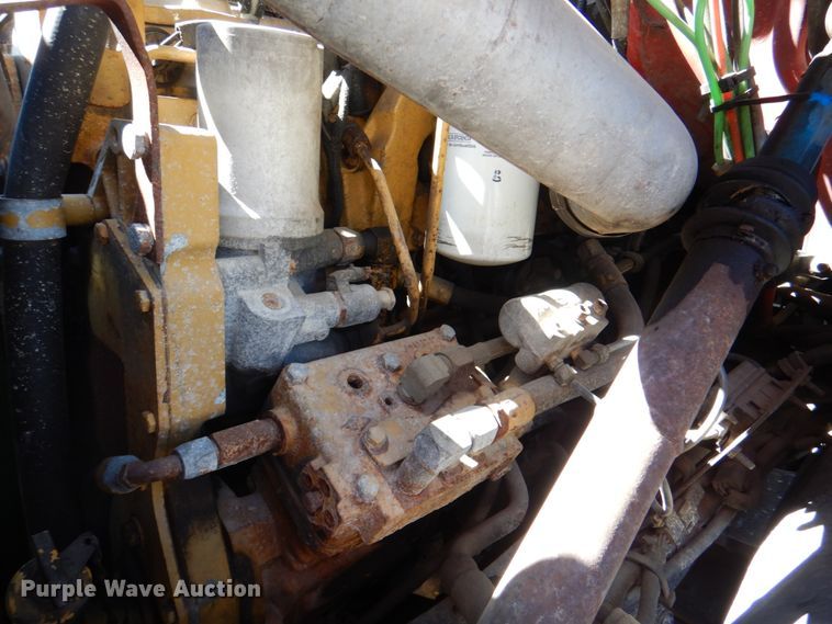 image for item DL0169 1999 Sterling L7501  semi truck